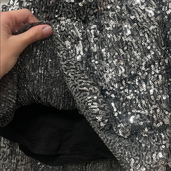 Zara Black and Silver Sequin Skirt - Picture 3 of 3